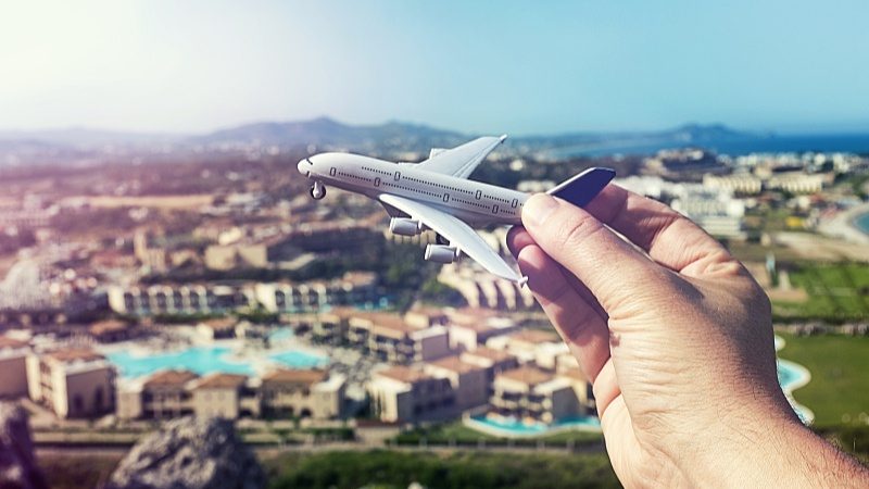 旅游行业复苏预期增强，旅游ETF（562510）盘中涨超2%，云南旅游涨停