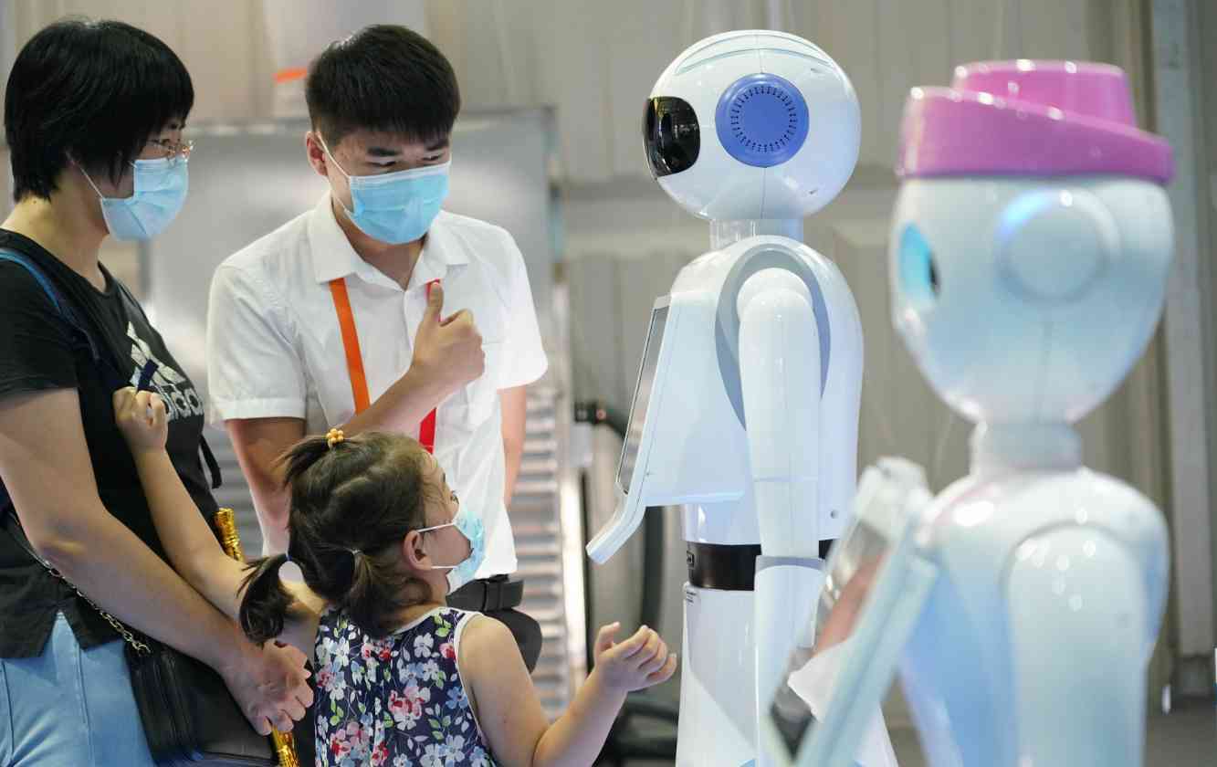 机器人学会“从头开始”想象自己 自我建模将引领更先进的自主系统