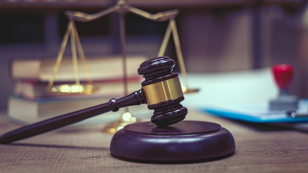 河北秦皇岛：法官巧调解演绎现代版“六尺巷”