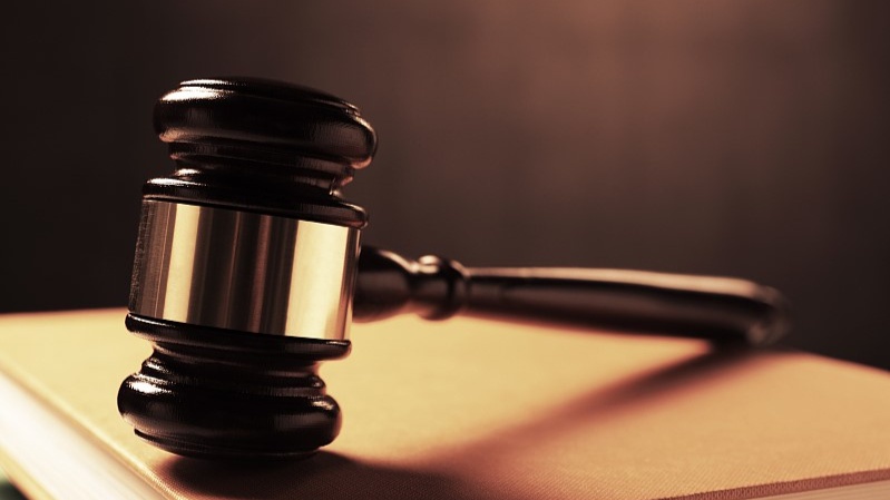 提前离职后，绑定服务期的优惠购房，需赔偿吗？