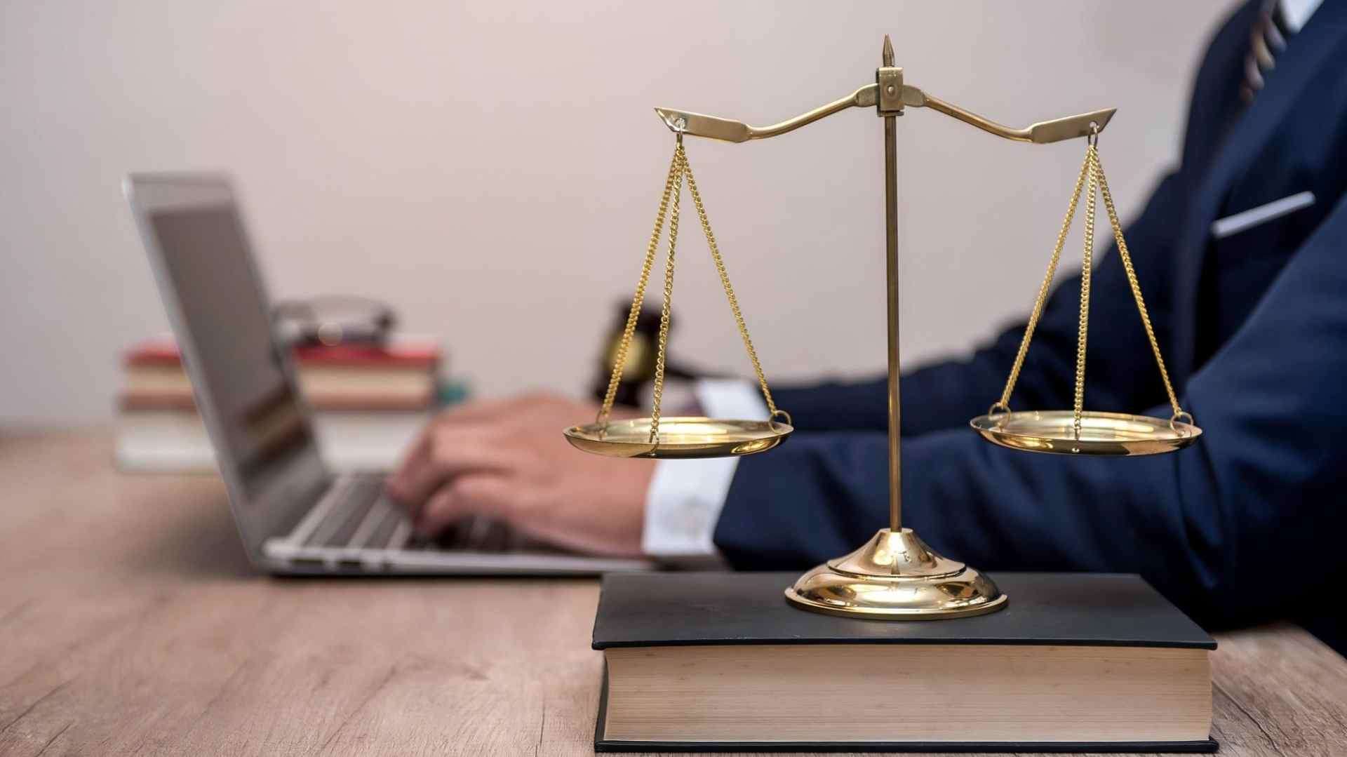 “维修刺客”为何屡屡得逞？